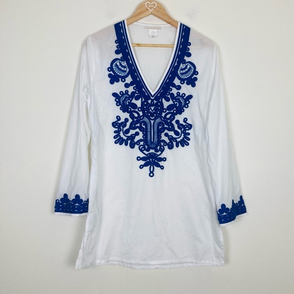 La Blanca white tunic swim cover with blue embroidery at cuffs add split neck. S - Picture 2 of 6